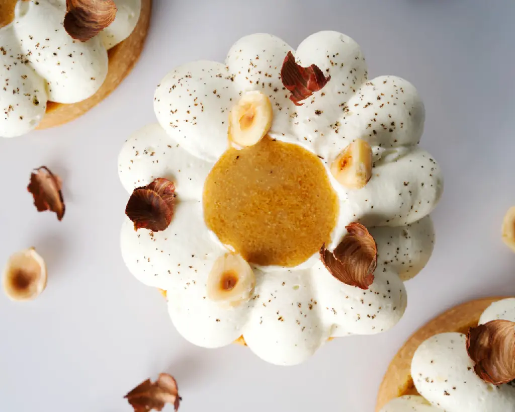 Tarte-Vanille-Praline-3_Les-recetttes-de-Vanessa.webp